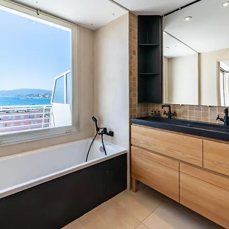 Cozystay Exceptional Sea View Floor Terrace & Garage Lejlighed Cannes