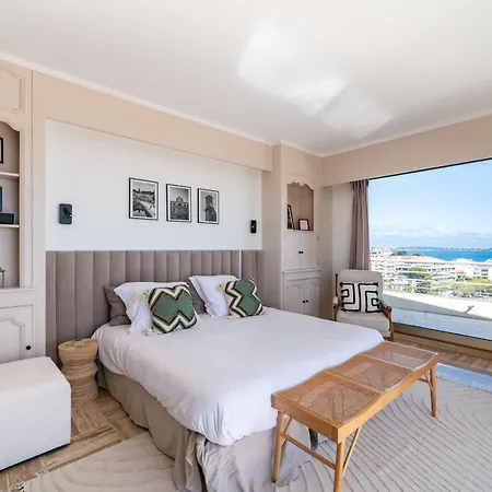 Cozystay Exceptional Sea View Floor Terrace & Garage Lejlighed *